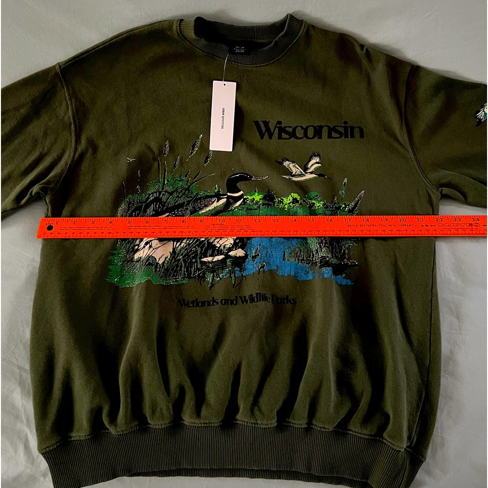 Wisconsin Wildlife Pullover Sweatshirt - Picture 6 of 8